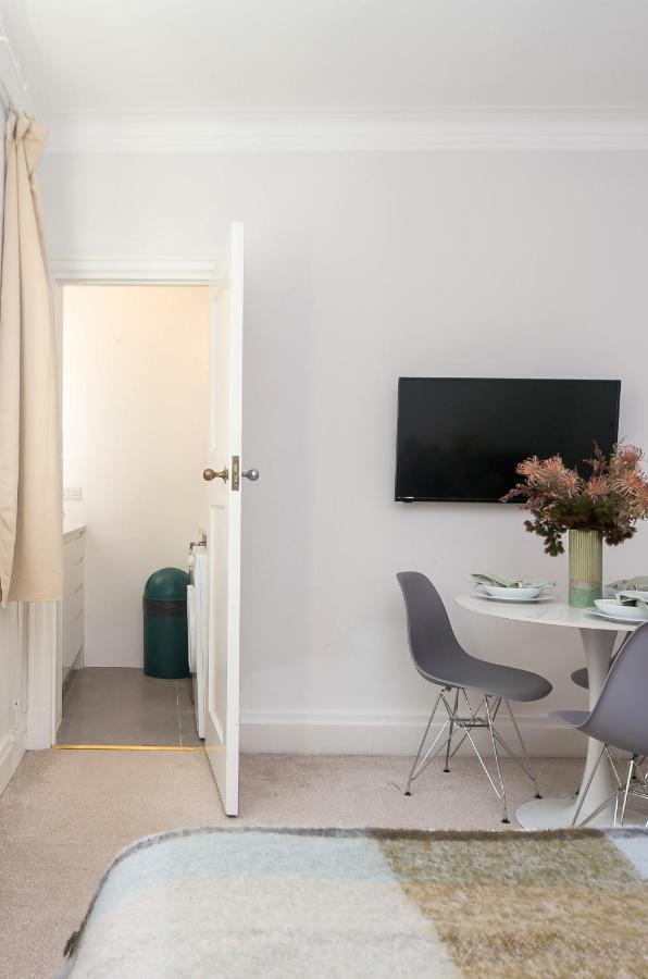 Beautifully Presented Centrally Located Studio Apartment Londres Exterior foto